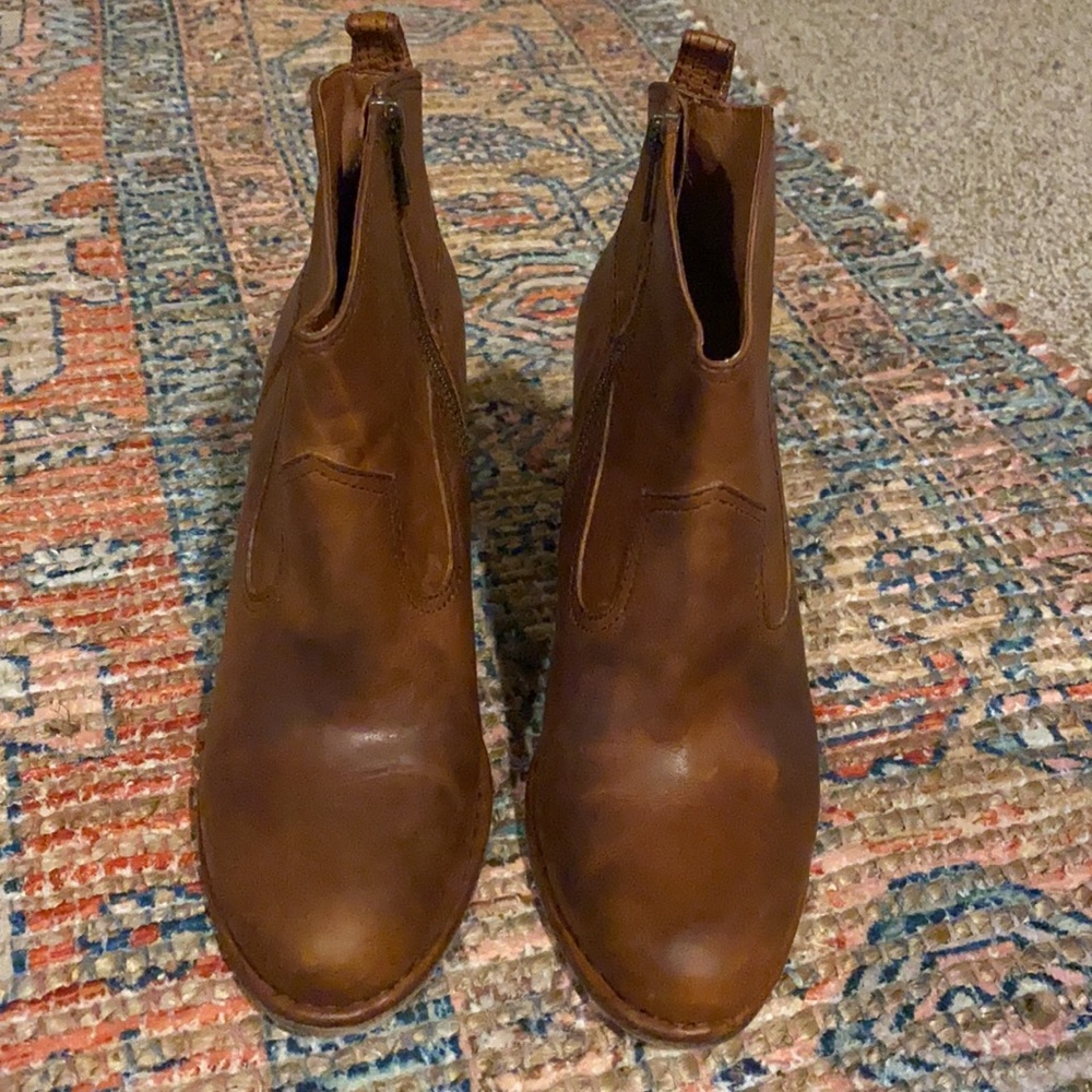 Frye Madeline Short Bootie Cognac
